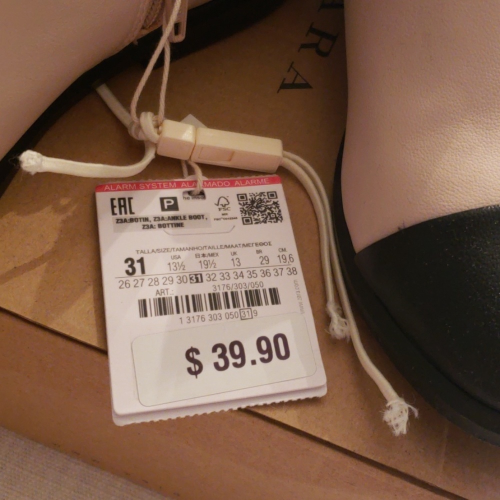 Zara girls ankle boots - Picture 3 of 3